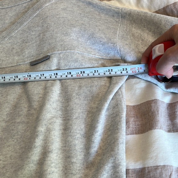 BRUNELLO CUCINELLI
Bead-embellished melange cashmere sweater Light Grey Size XS - Picture 16 of 17